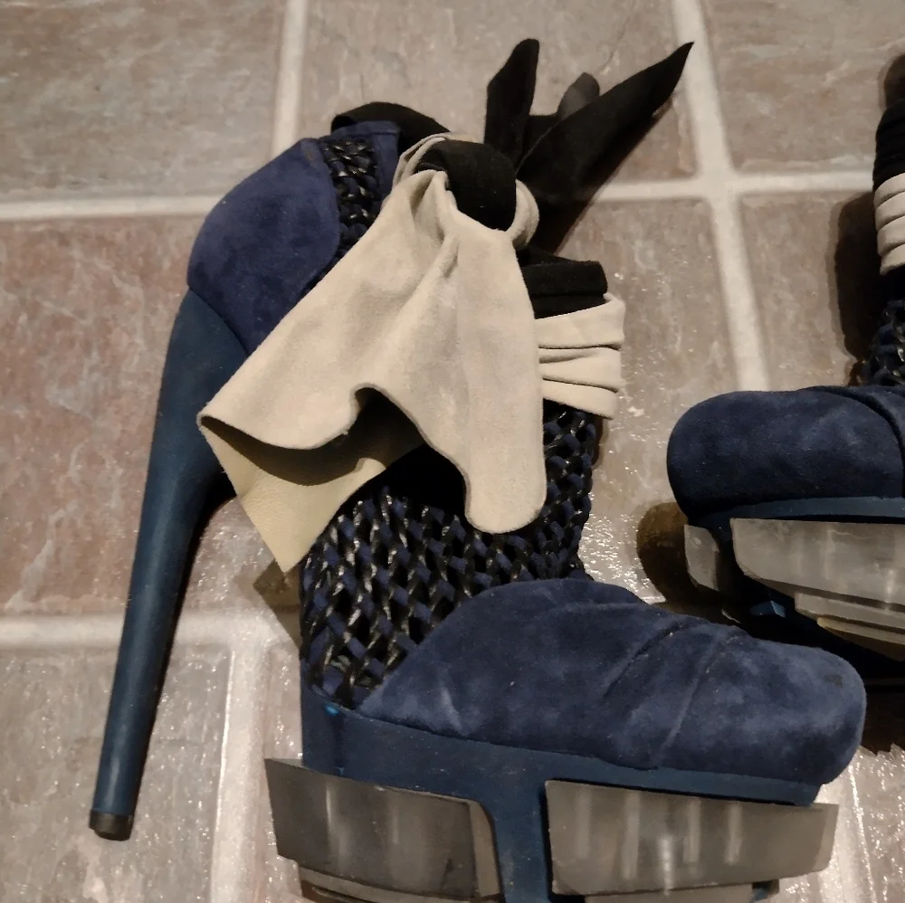 Balenciaga kickass suede leather mesh and bow ankle detail boots size 8 - Picture 2 of 8